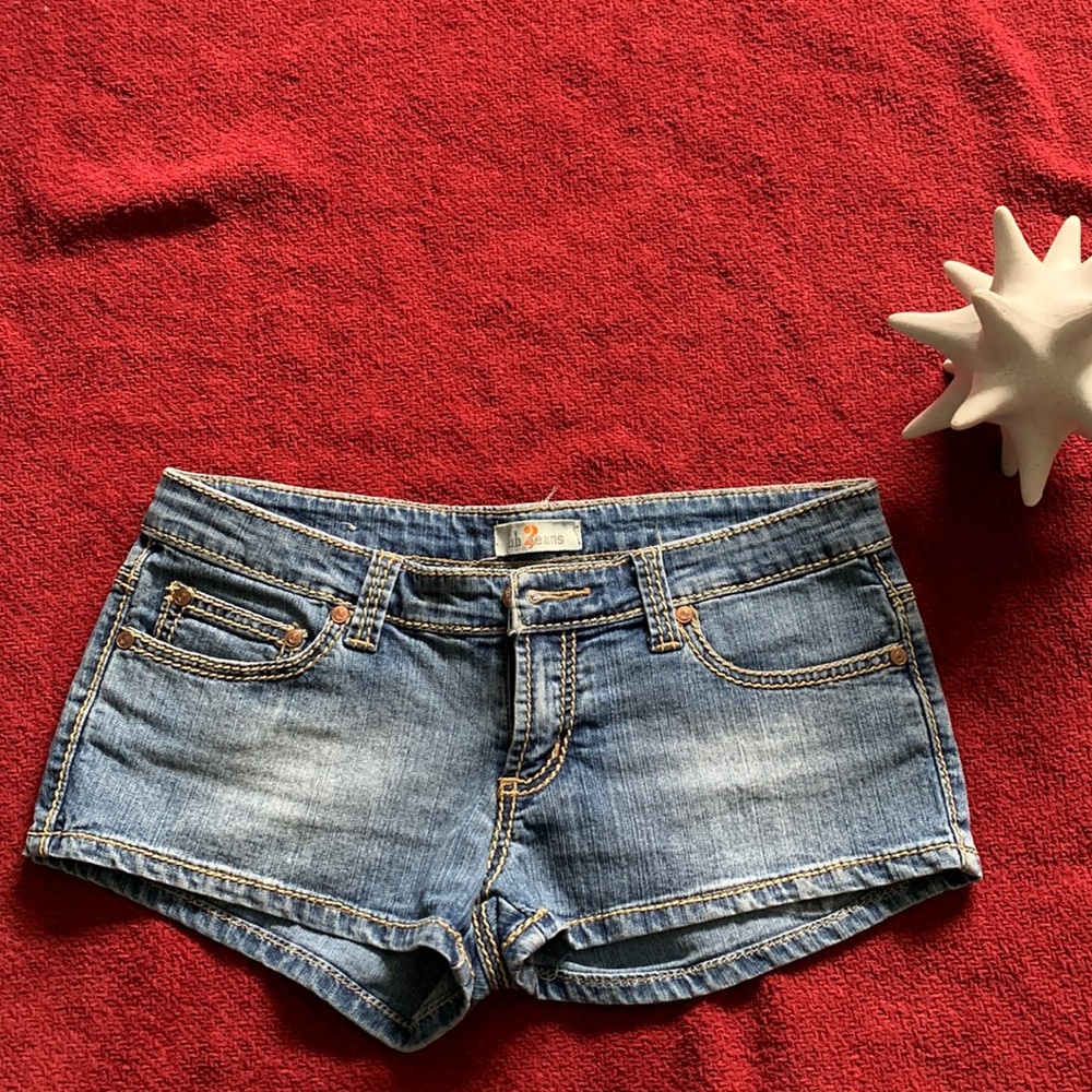 3/$25

UB jean shorts - medium